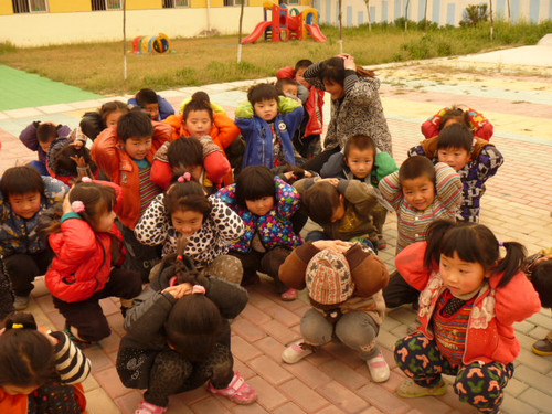 杜楼幼儿园开展地震逃生系列教育活动 - 杜楼幼儿园 - 贾汪区紫庄镇杜楼幼儿园
